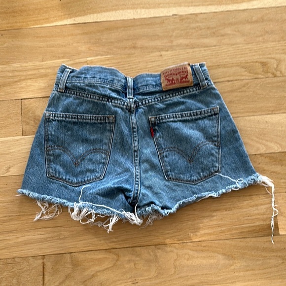 Levi's Blue Jean Shorts High-Waisted Frayed - Picture 2 of 4